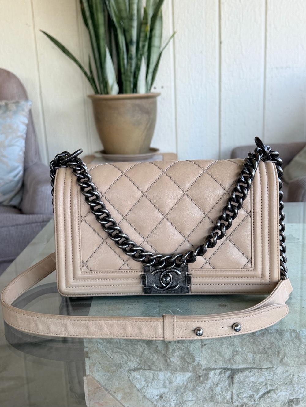 Chanel Le Boy - Picture 14 of 14